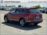 Used 2018 Volkswagen Tiguan SEL Premium image 4