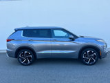 Used 2022 Mitsubishi Outlander SEL image 3