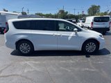 Used 2022 Chrysler Pacifica Touring-L image 2