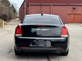 Used 2017 Chrysler 300 C image 5