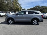 Used 2022 Kia Sorento LX image 2