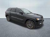 Used 2019 Jeep Grand Cherokee Laredo w/ Laredo X Package image 2