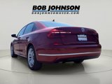 Used 2019 Volkswagen Passat 2.0T Wolfsburg image 5