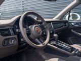 Certified 2025 Porsche Macan image 4