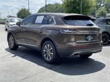 Used 2022 Lincoln Nautilus Reserve image 5