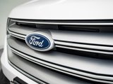 Used 2018 Ford Edge SEL w/ Equipment Group 201A image 3