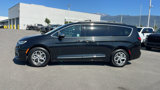Certified 2023 Chrysler Pacifica Limited image 2