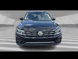 Used 2018 Volkswagen Tiguan SE w/ Panoramic Sunroof Package image 2