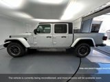 Used 2023 Jeep Gladiator Overland image 3