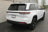Used 2022 Jeep Grand Cherokee Altitude image 2