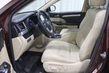 Used 2017 Toyota Highlander XLE image 3