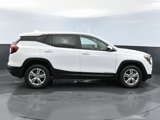 Used 2024 GMC Terrain SLE image 6
