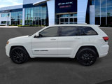 Used 2019 Jeep Grand Cherokee Altitude image 4