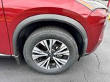 Used 2022 Nissan Rogue SV image 2
