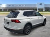 Used 2020 Volkswagen Tiguan SE image 4