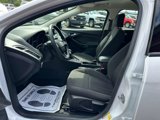 Used 2016 Ford Focus SE w/ SE Sport Package image 5