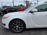 Used 2017 Buick Regal Premium image 2