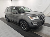 Used 2017 Ford Explorer XLT image 3