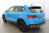 Used 2022 Volkswagen Taos SE w/ Panoramic Sunroof Package image 3