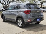 Certified 2022 Hyundai Venue SE image 3