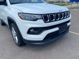 Used 2023 Jeep Compass Latitude image 3