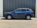 Used 2018 Jeep Cherokee Latitude w/ Cold Weather Group image 2