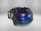 Used 2023 GMC Acadia SLE image 3