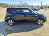 Used 2017 Kia Soul w/ Convenience Package image 3