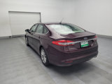 Used 2017 Ford Fusion SE w/ Fusion SE Technology Package image 5