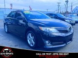 Used 2014 Toyota Camry SE image 3