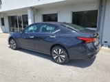 Certified 2022 Nissan Altima 2.5 SV image 2