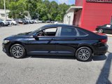 Used 2019 Volkswagen Jetta SE w/ Cold Weather Package image 2