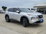 Used 2021 Nissan Rogue SV image 3