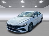 New 2025 Hyundai Elantra SE image 3