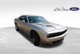 Used 2018 Dodge Challenger SXT image 3