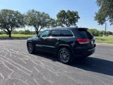 Used 2018 Jeep Grand Cherokee Limited image 3