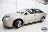 Used 2017 Toyota Camry LE image 3
