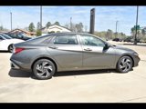 New 2025 Hyundai Elantra SEL image 2