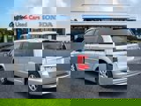 Used 2013 Chrysler Town & Country Touring image 3