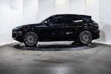 Certified 2024 Porsche Cayenne Turbo image 2