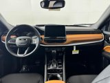 New 2025 Jeep Compass Limited image 3