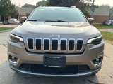 Used 2019 Jeep Cherokee Limited image 2