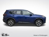 Used 2022 Nissan Rogue SV w/ SV Premium Package image 2