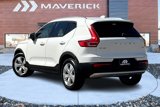Used 2020 Volvo XC40 T5 Momentum image 4