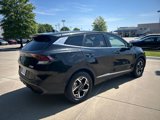 Used 2024 Kia Sportage LX image 5