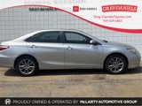 Used 2017 Toyota Camry SE image 3