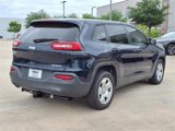 Used 2015 Jeep Cherokee Sport image 4