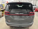 Used 2022 Chrysler Pacifica Touring-L image 3