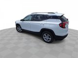 Used 2024 GMC Terrain SLE w/ Driver Convenience Package image 6