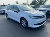 Used 2023 Chrysler Voyager LX image 5